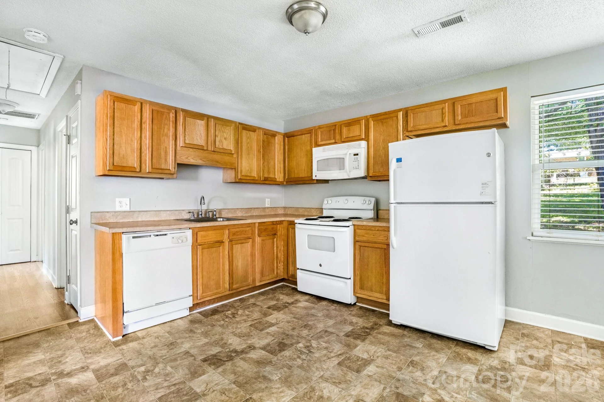 409 Anne Avenue - Photo 8