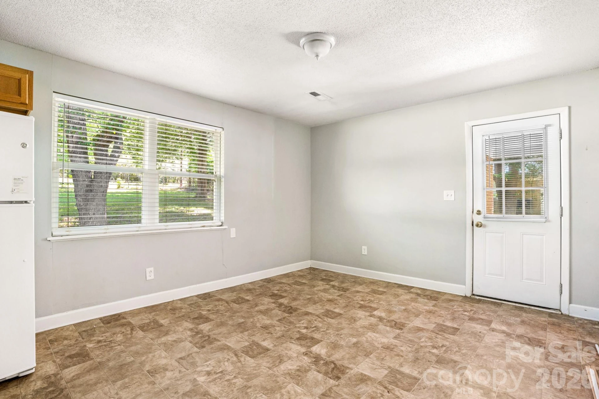 409 Anne Avenue - Photo 9