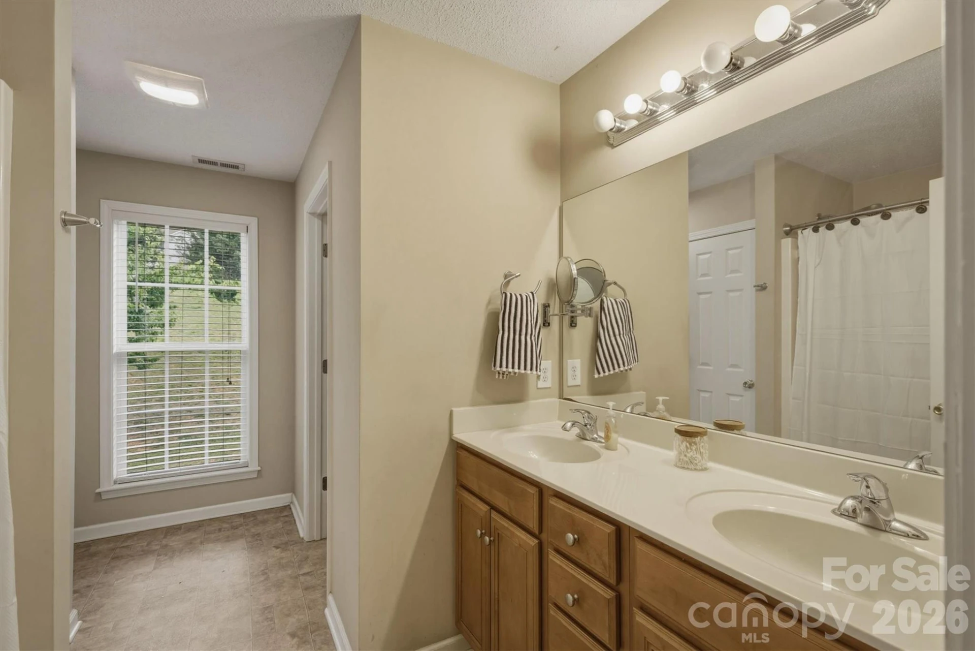 249 Forest Glen Way - Photo 17