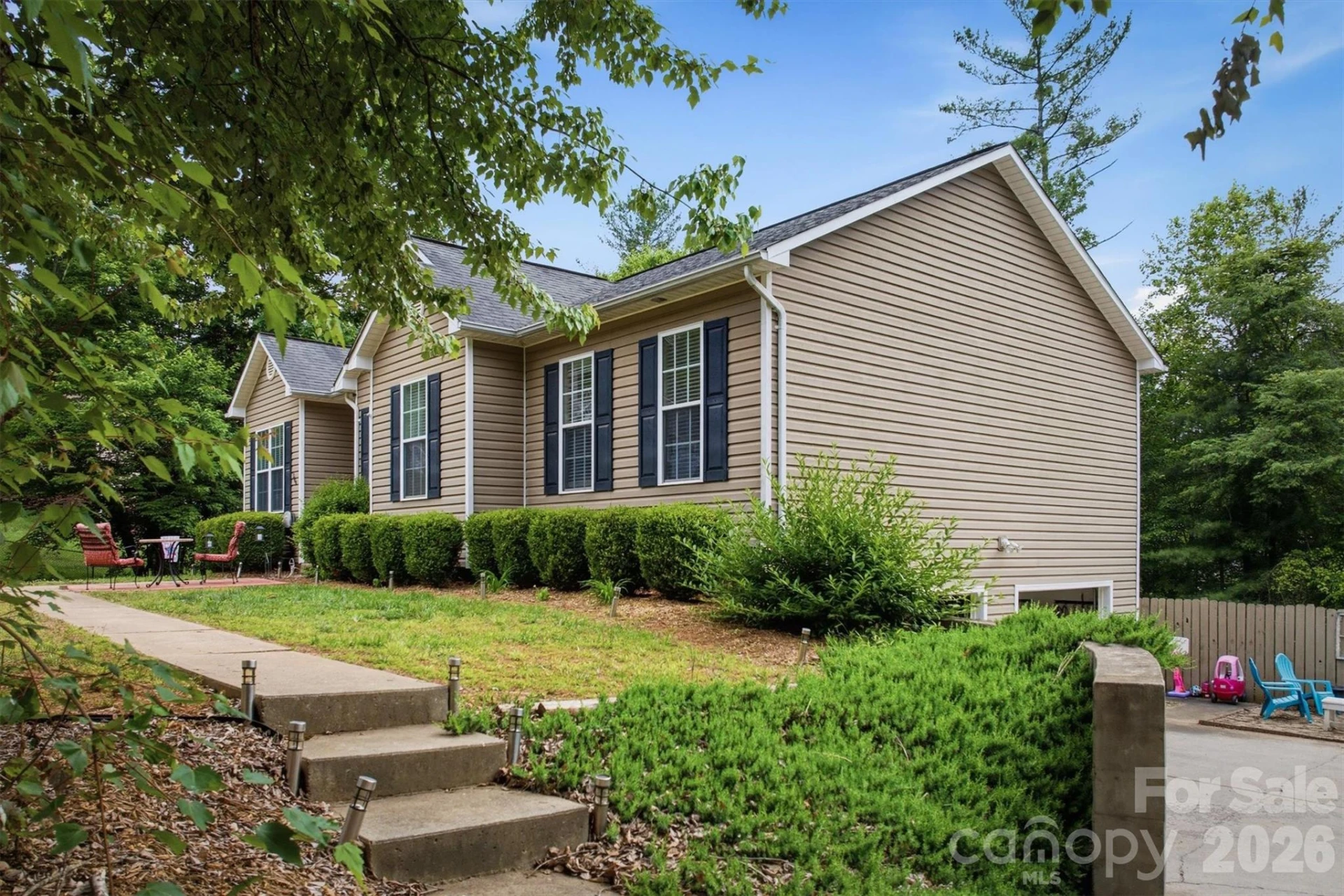 249 Forest Glen Way - Photo 4
