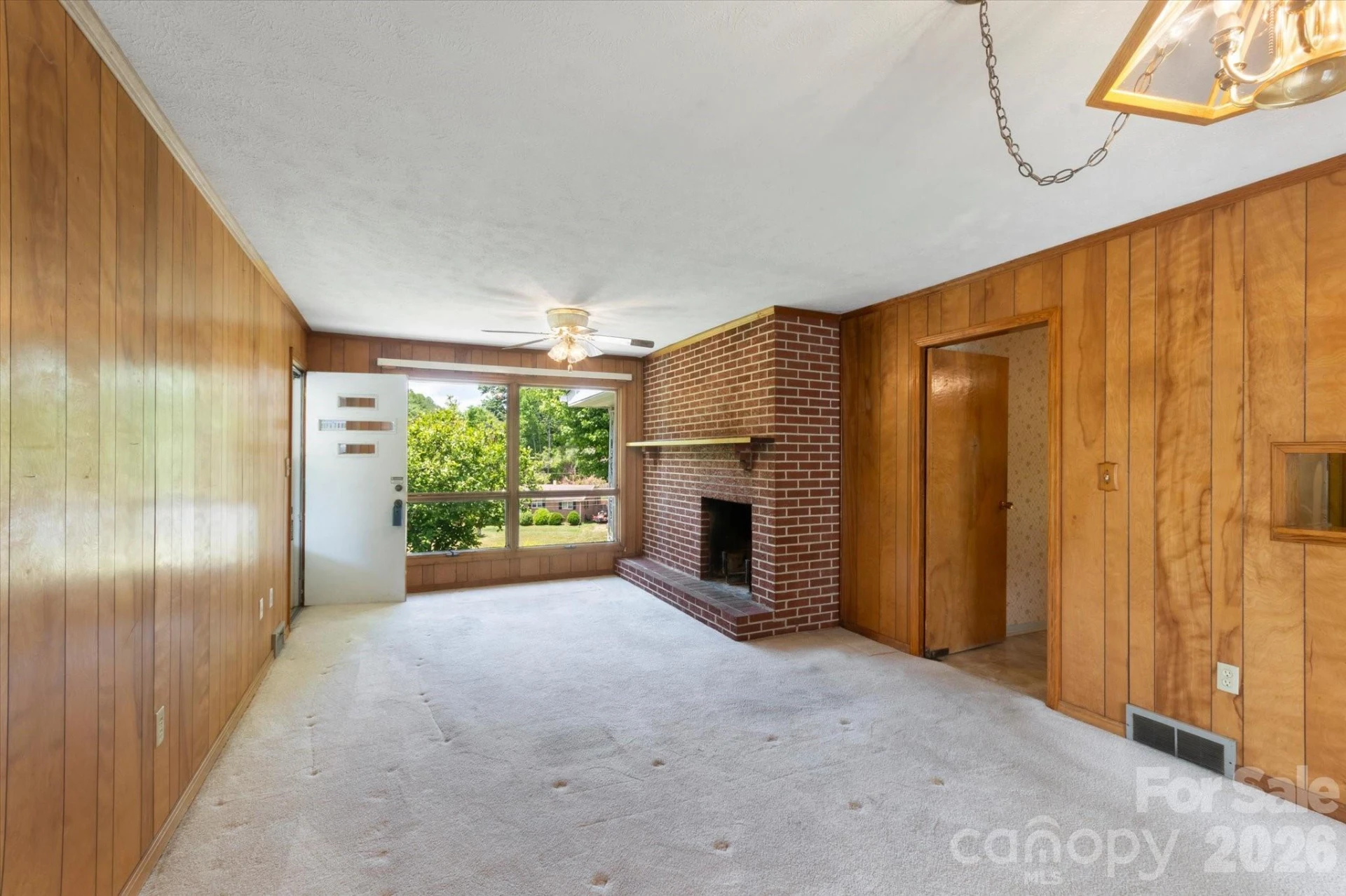 295 Bramlett Drive - Photo 3