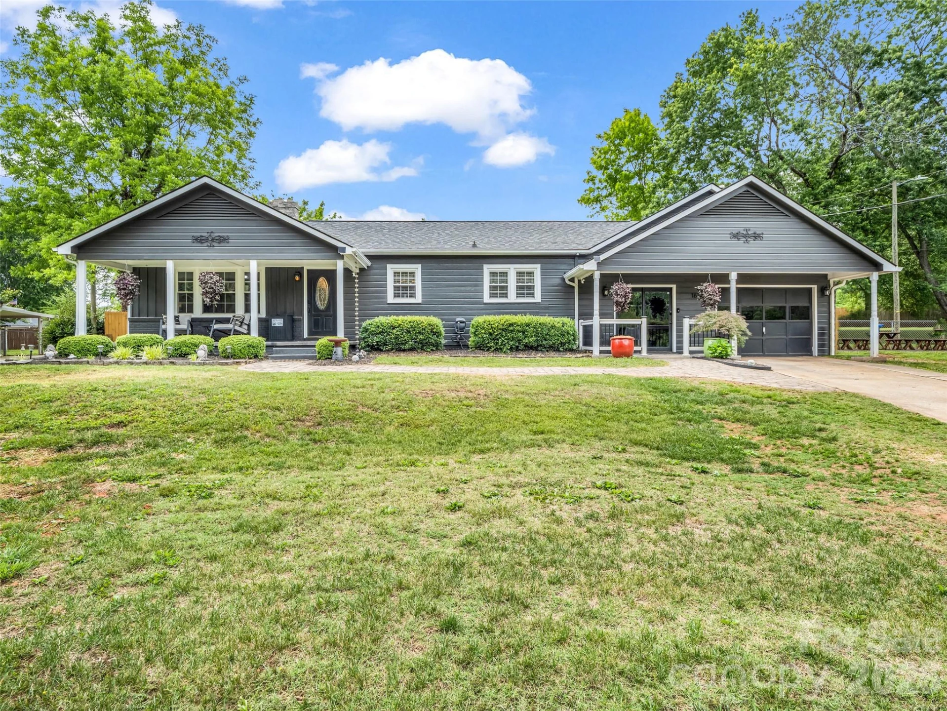 163 Tanner Street - Photo 2