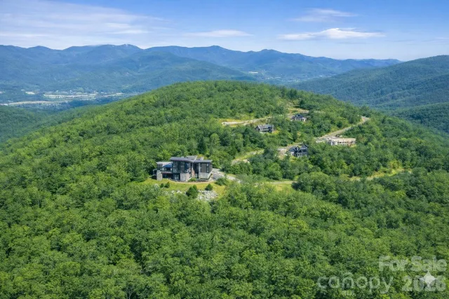 9997 Southcliff Parkway, Fairview, NC, 28730