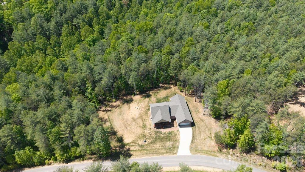 2026 Robert Drive - Photo 5