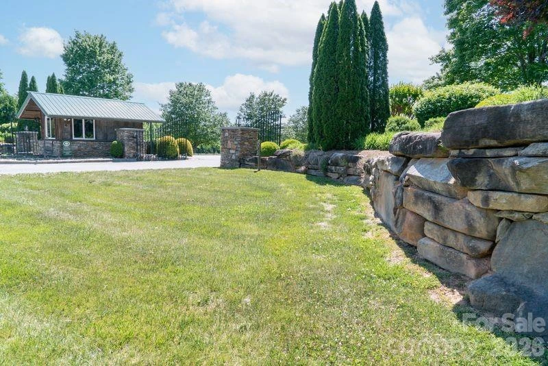 2026 Robert Drive - Photo 10