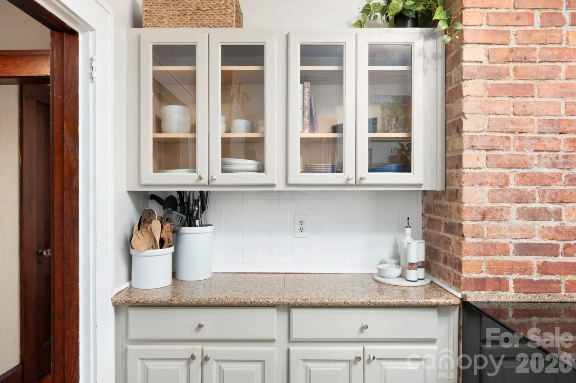 84 Forest Hill Drive - Photo 11