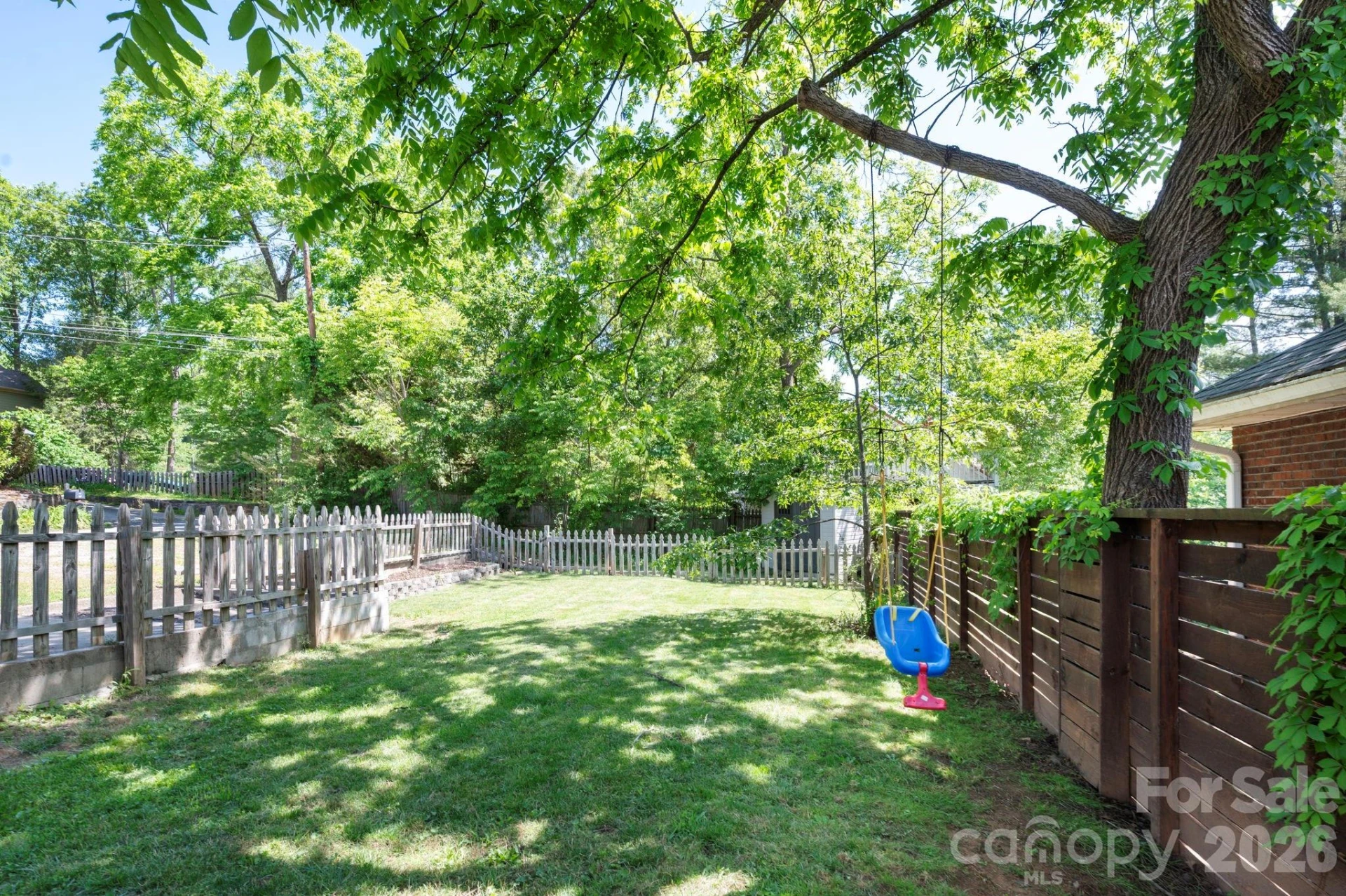84 Forest Hill Drive - Photo 24
