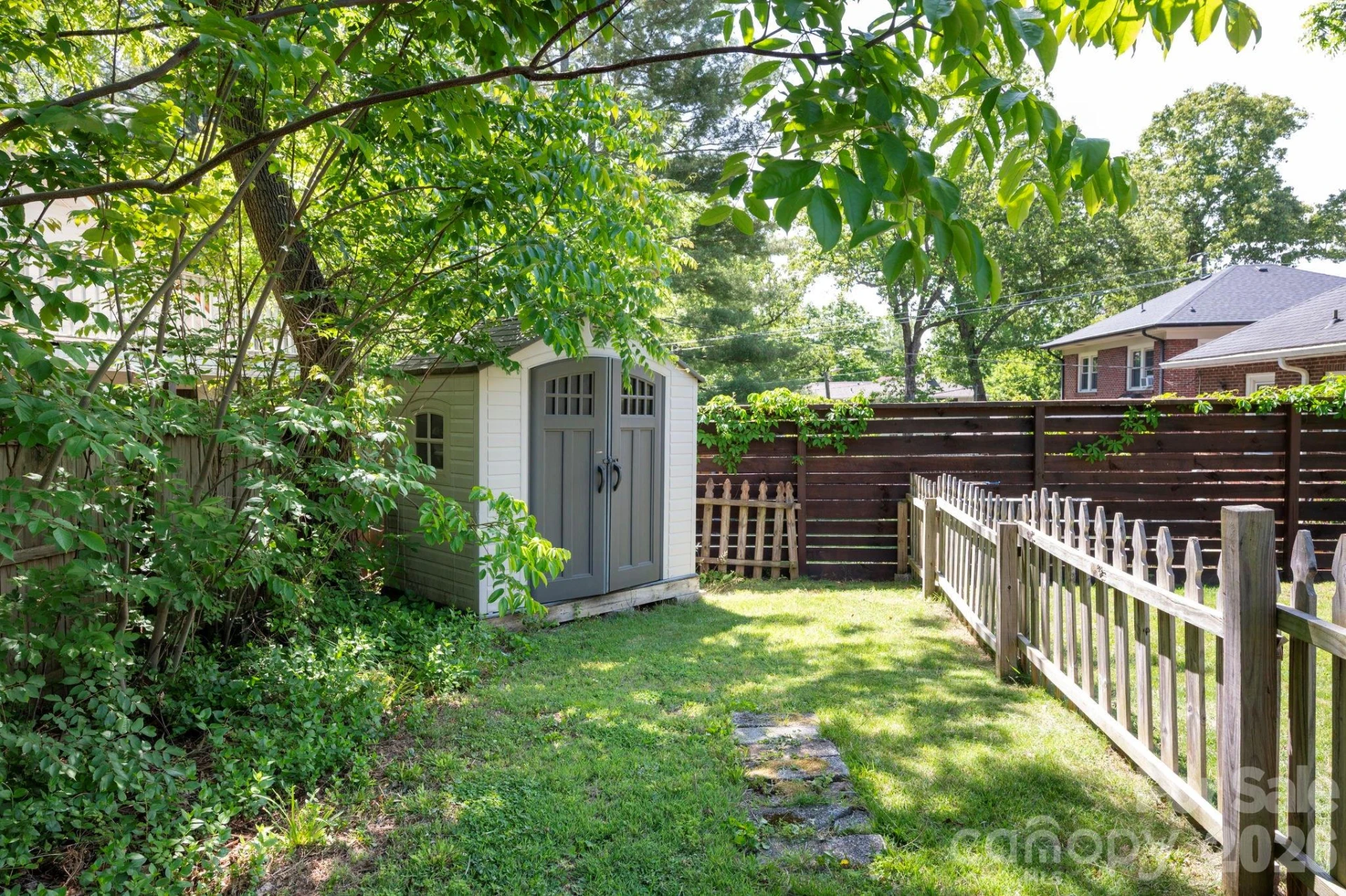 84 Forest Hill Drive - Photo 25