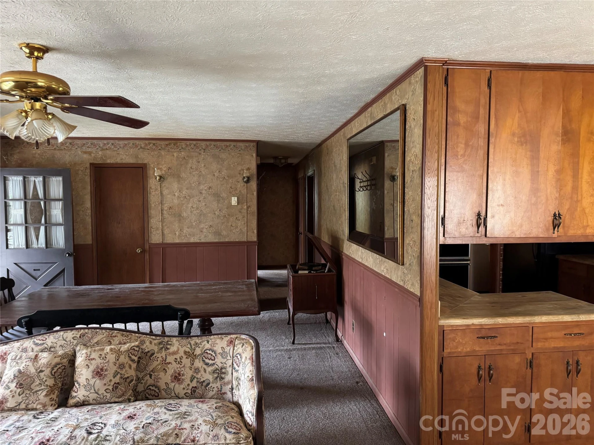 814 Mountain View Drive - Photo 7