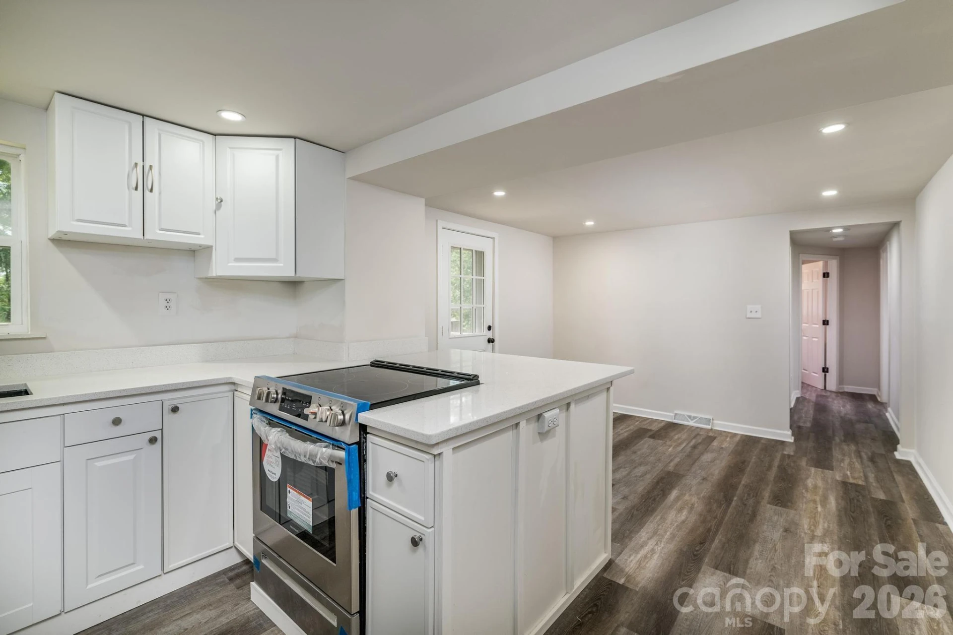 607 Carlos Street - Photo 13