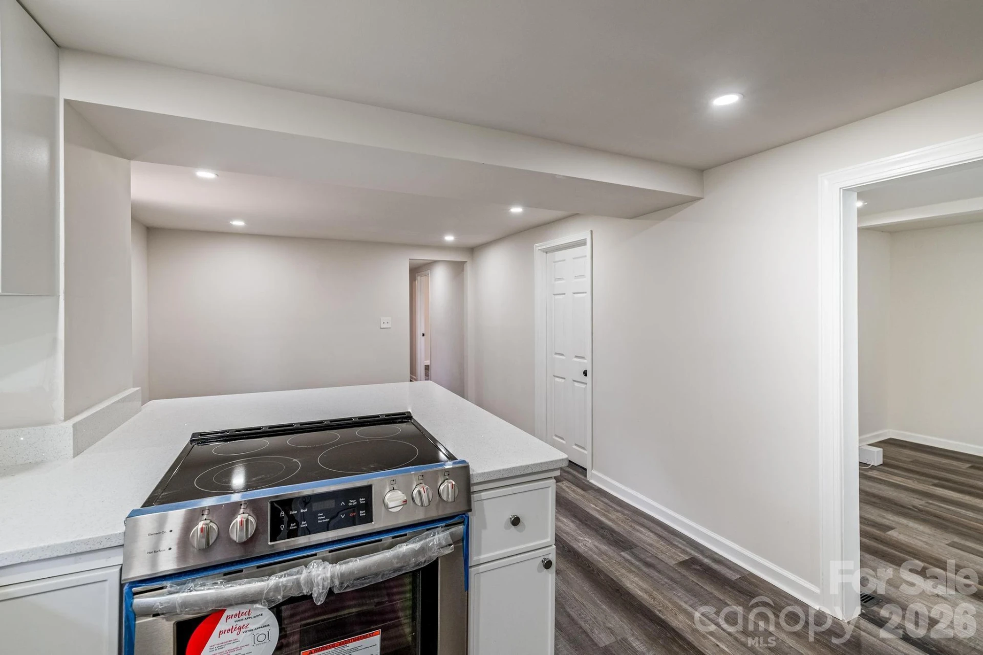607 Carlos Street - Photo 14