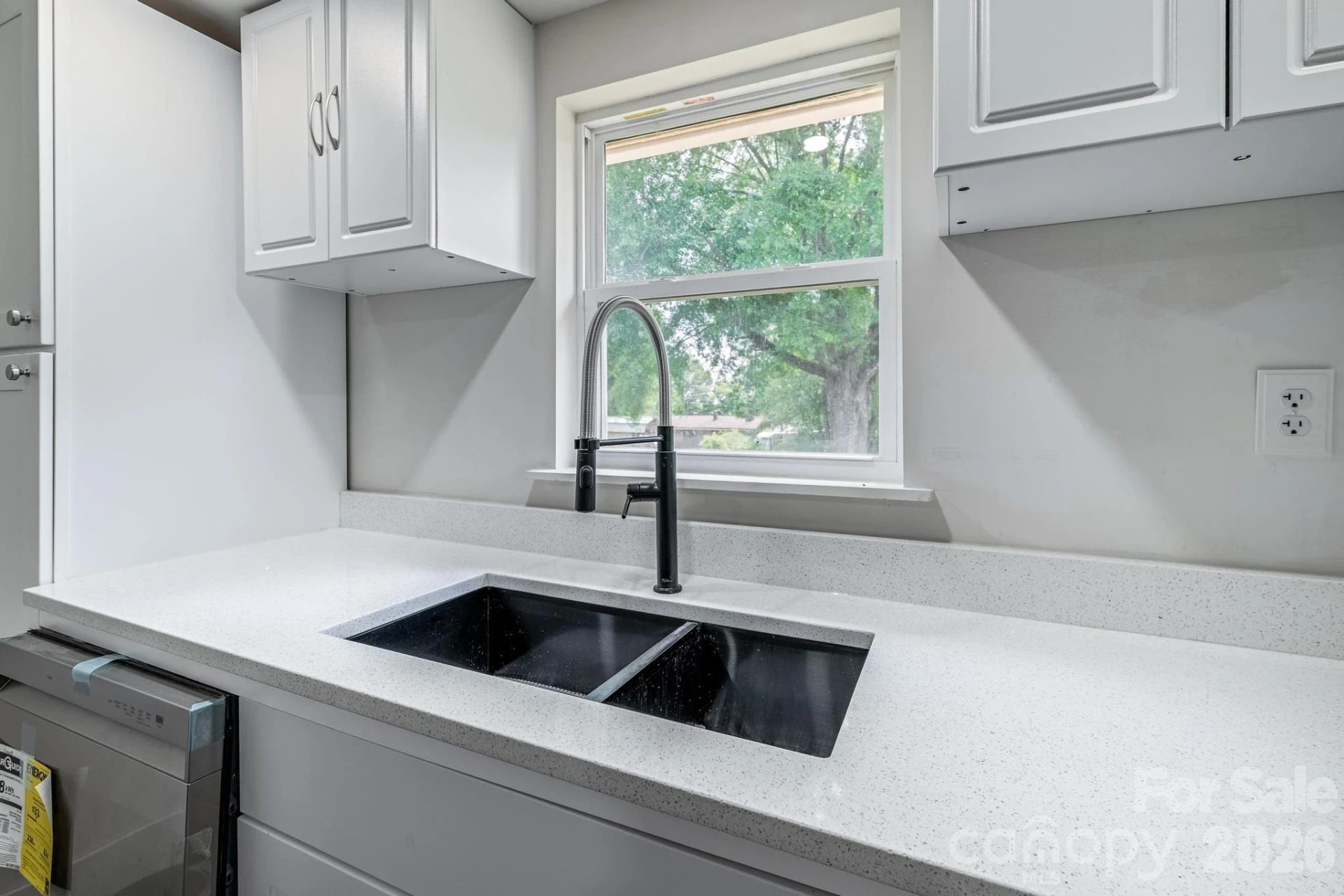 607 Carlos Street - Photo 17