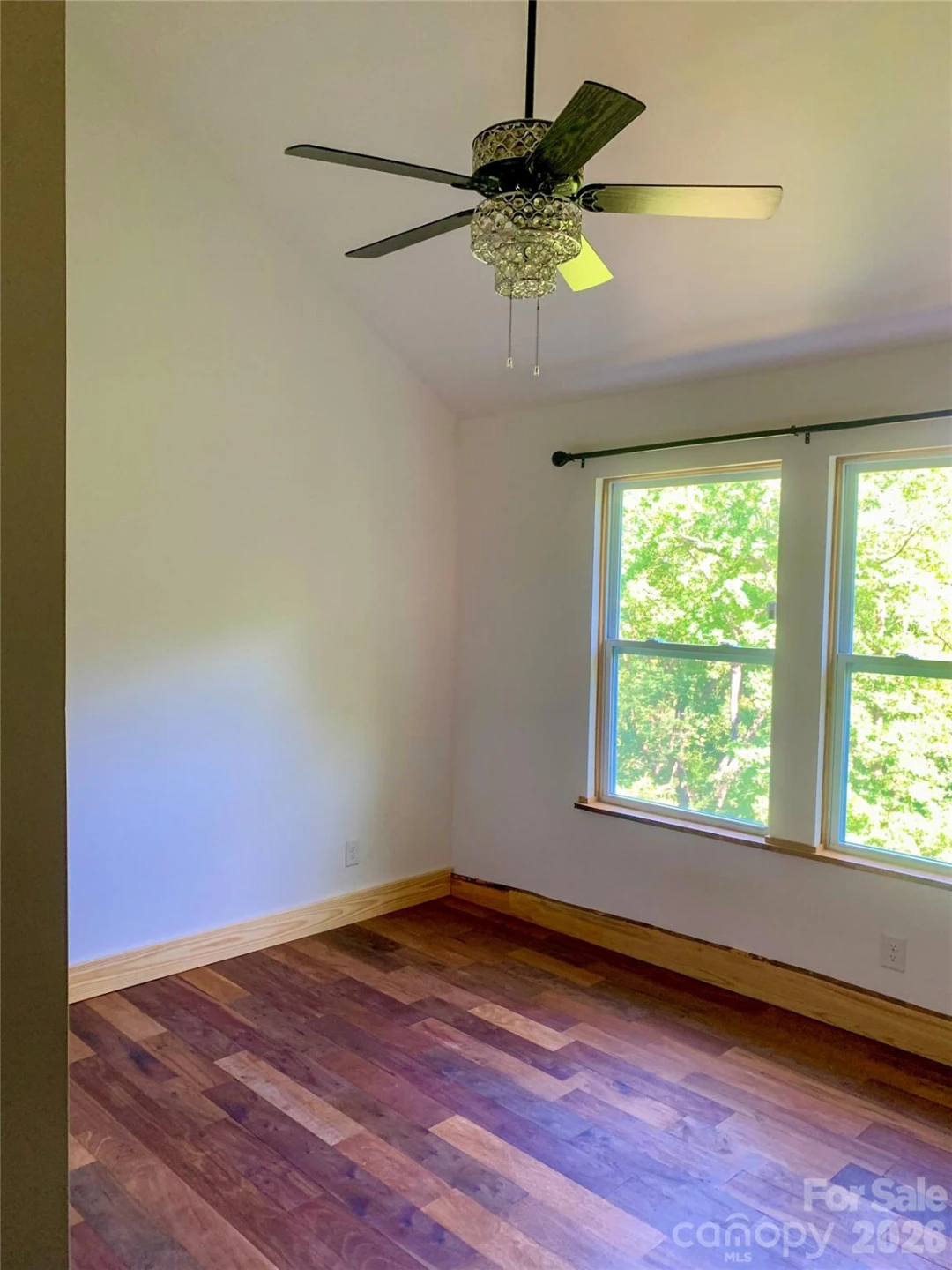 143 Eagles Avenue - Photo 13
