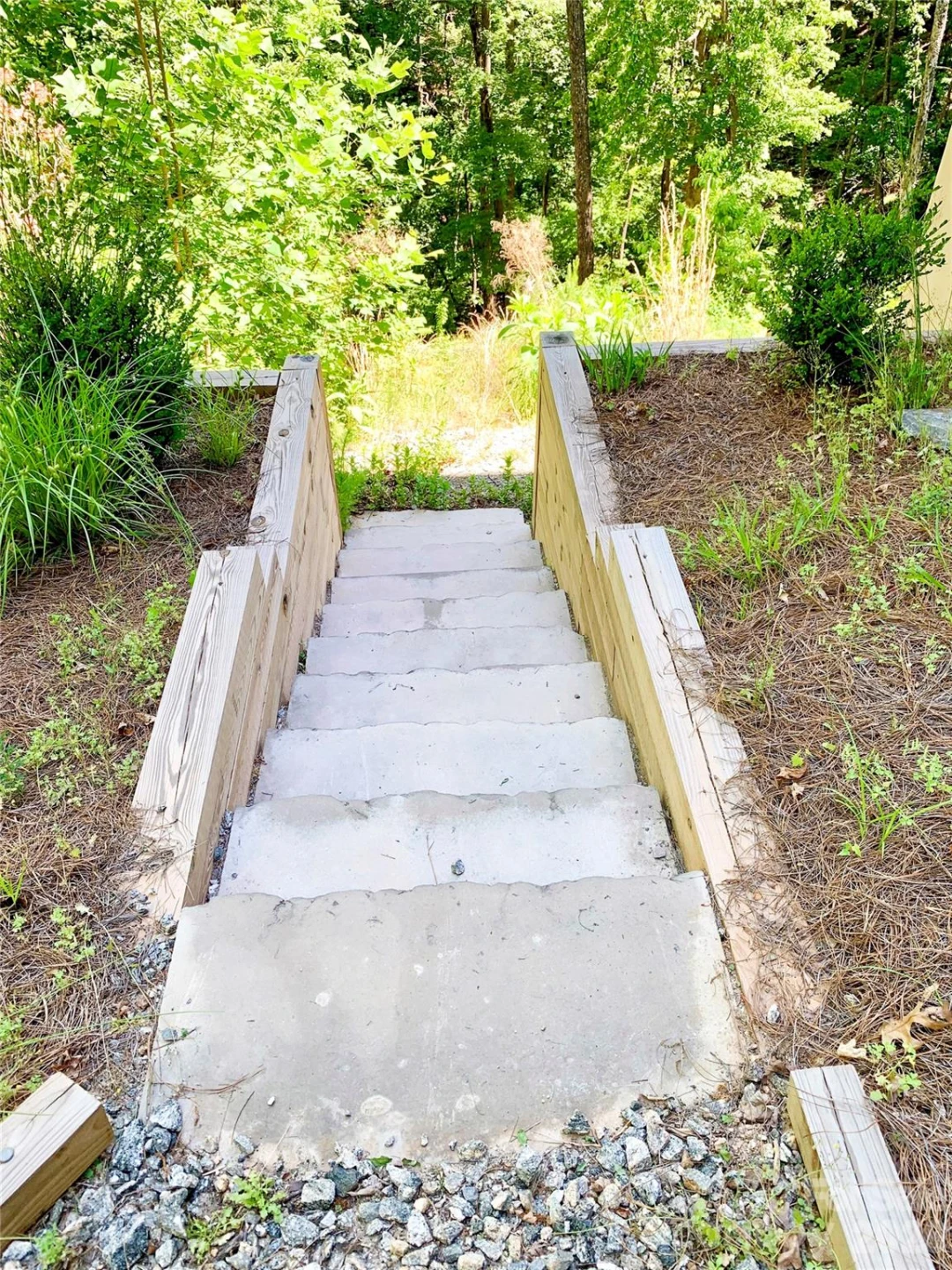 143 Eagles Avenue - Photo 35
