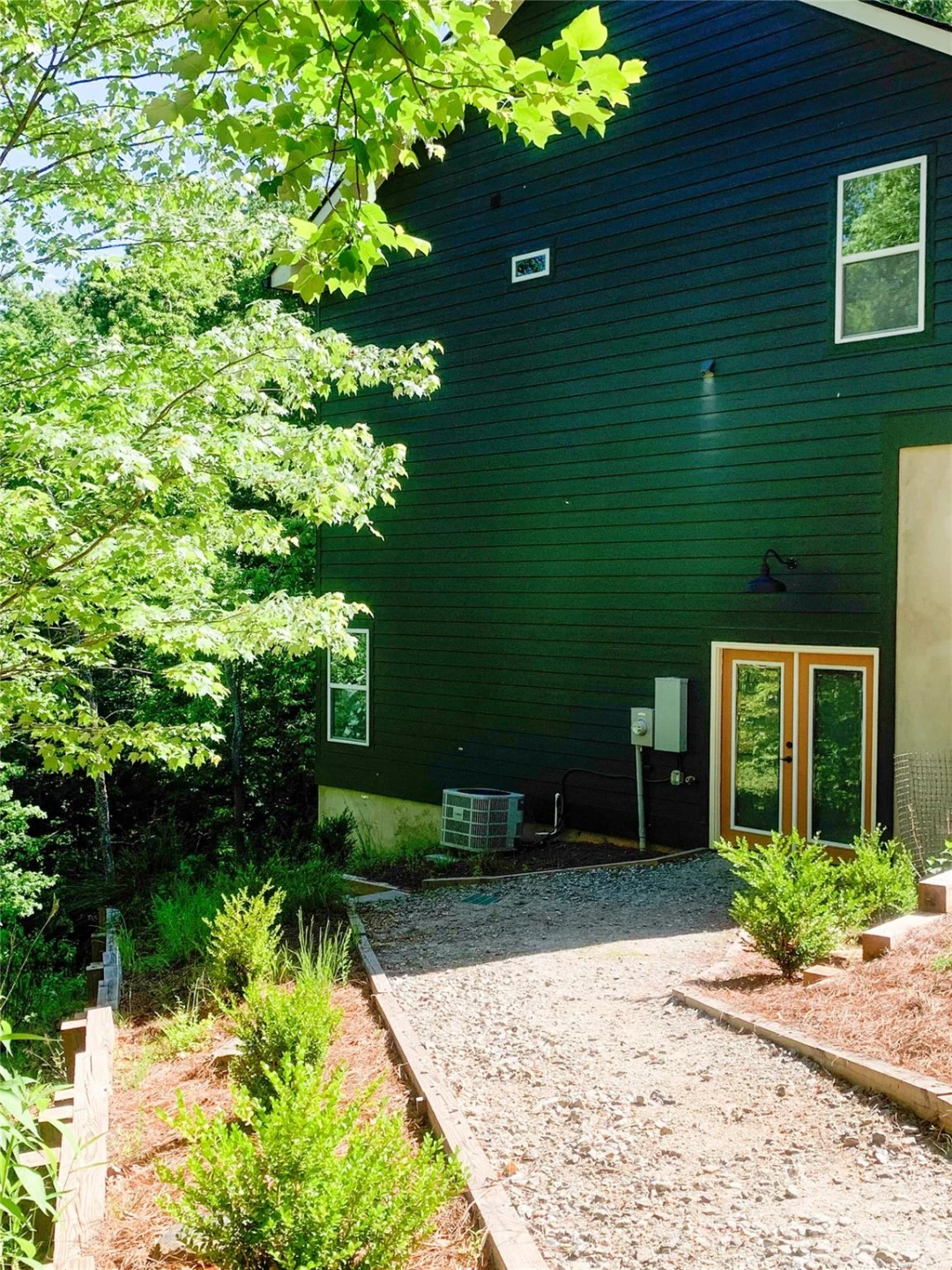 143 Eagles Avenue - Photo 36