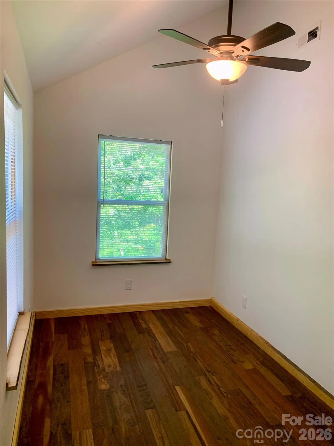 143 Eagles Avenue - Photo 9