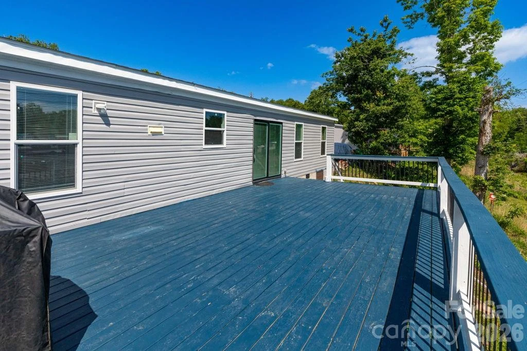 84 Hazelwood Road - Photo 3