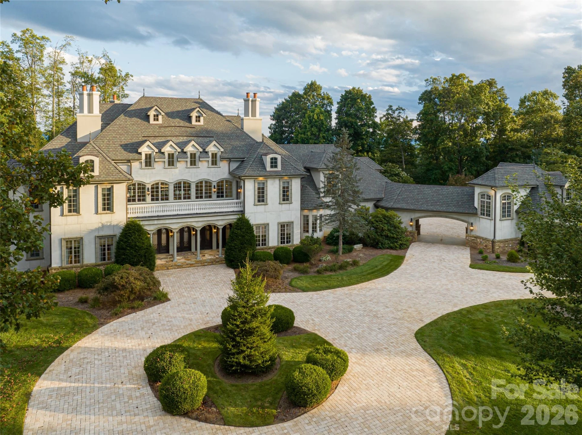 316 Braeside Court