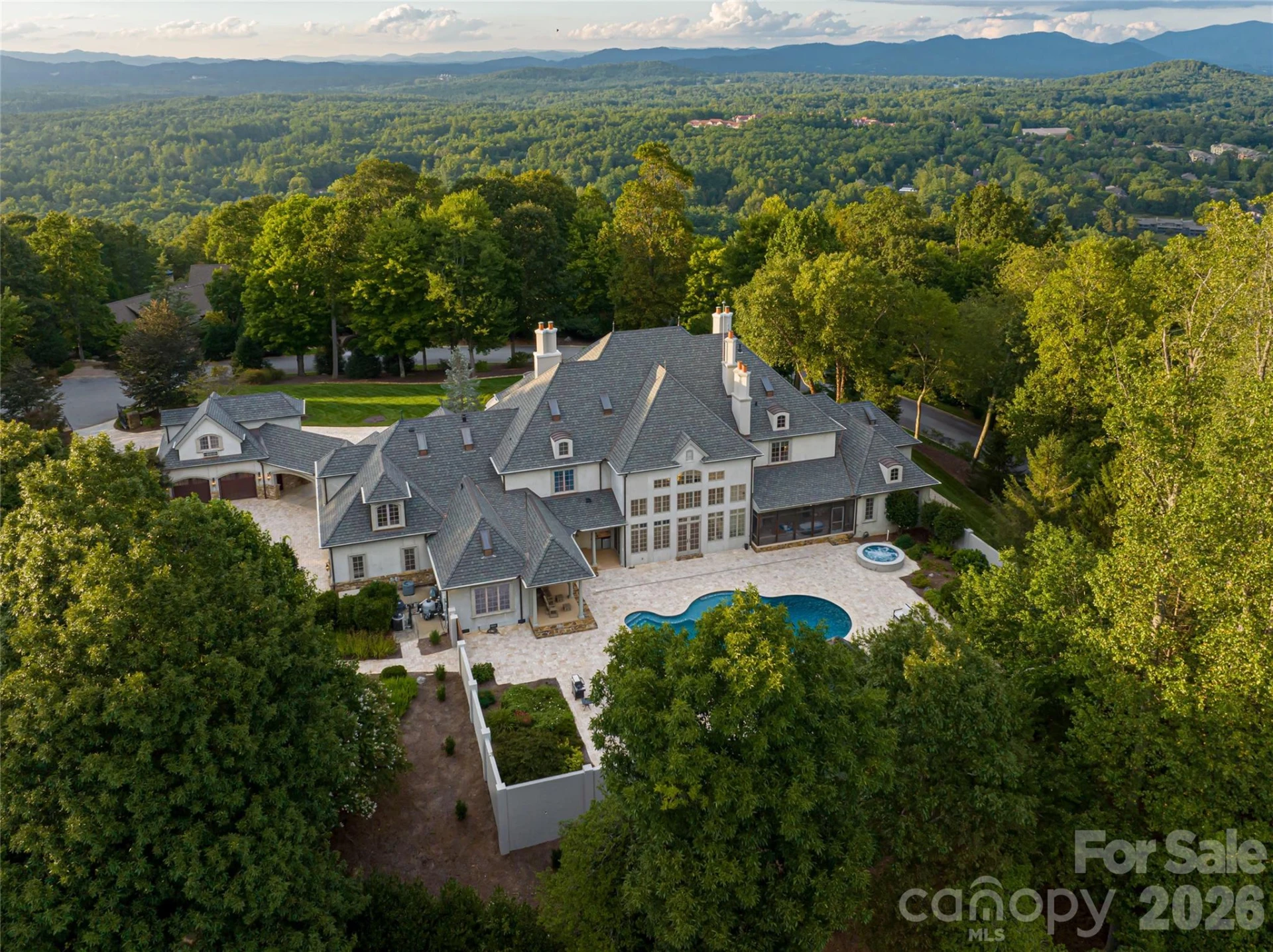 316 Braeside Court - Photo 3
