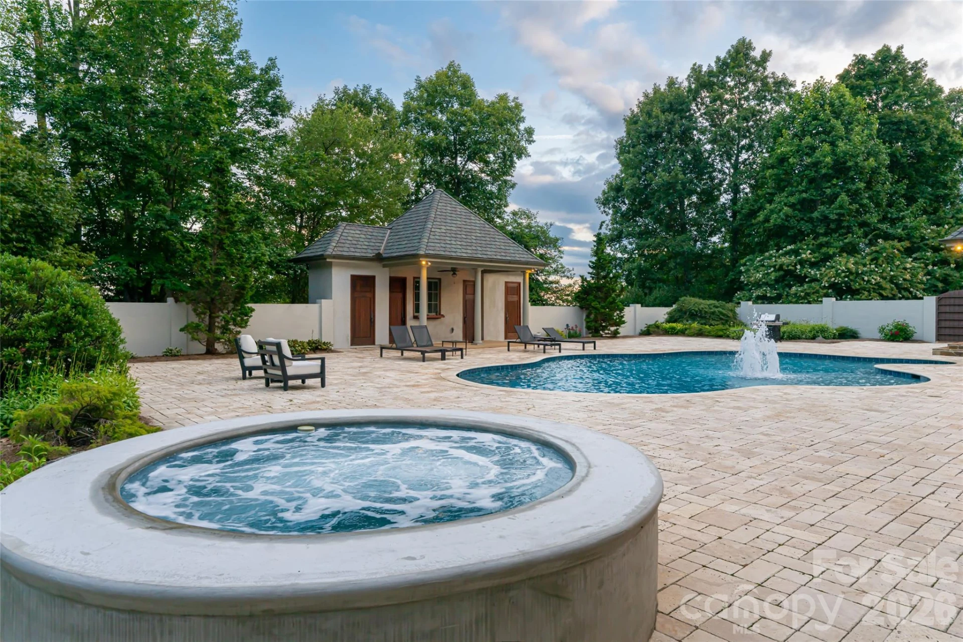 316 Braeside Court - Photo 7