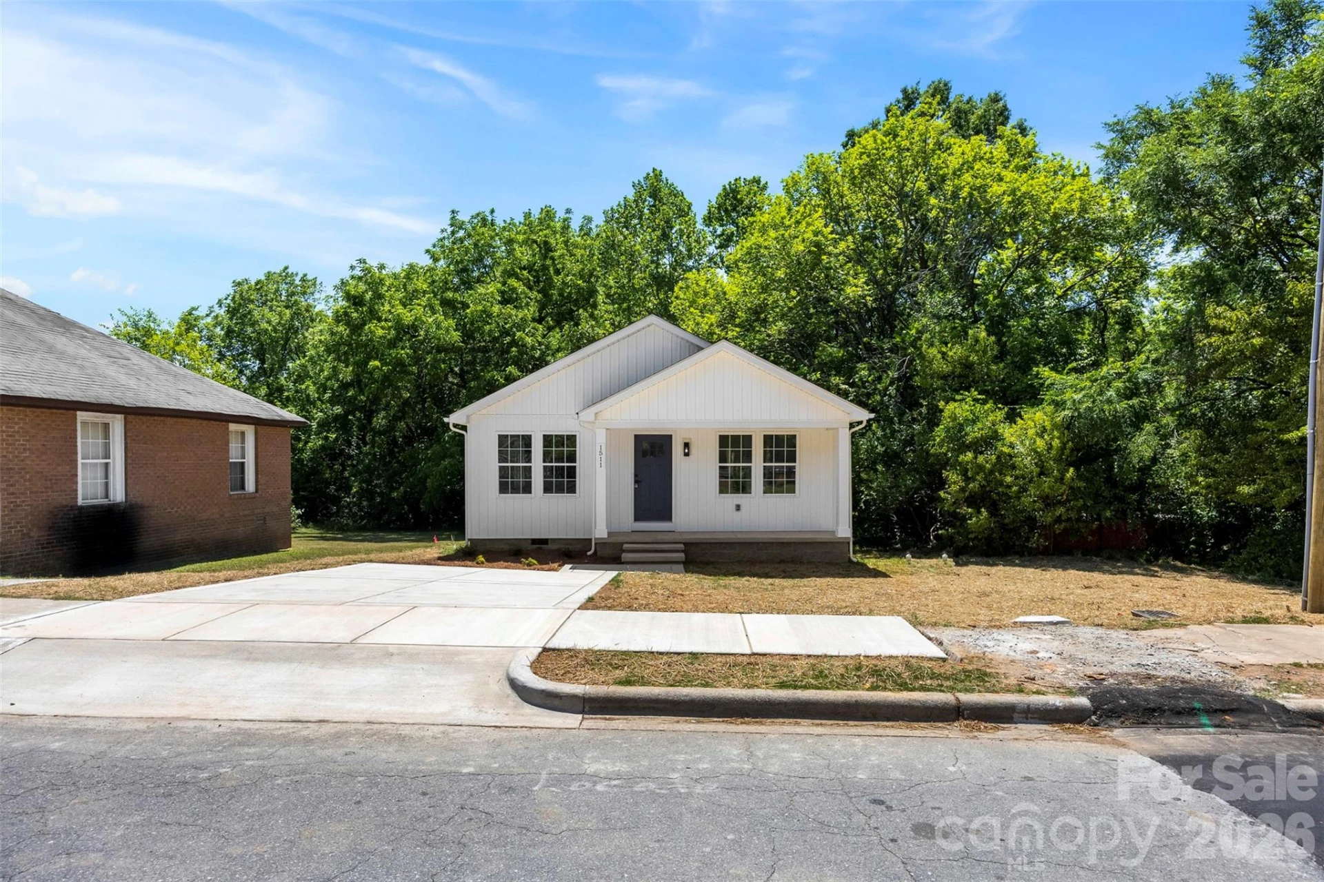 1511 Horah Street - Photo 4