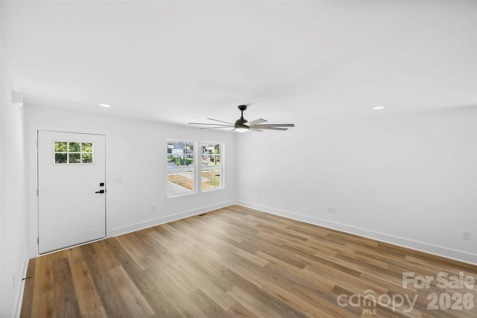 1511 Horah Street - Photo 7
