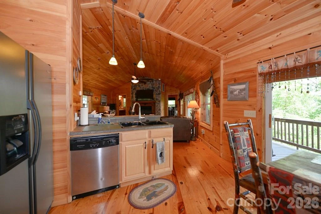 470 Bear Ridge Road - Photo 16