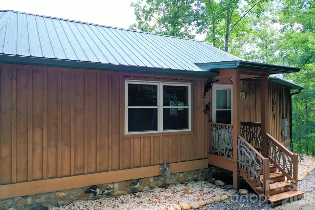 470 Bear Ridge Road - Photo 5