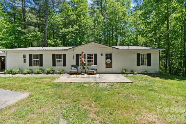 122 Fallswood Court, Hendersonville, NC, 28739