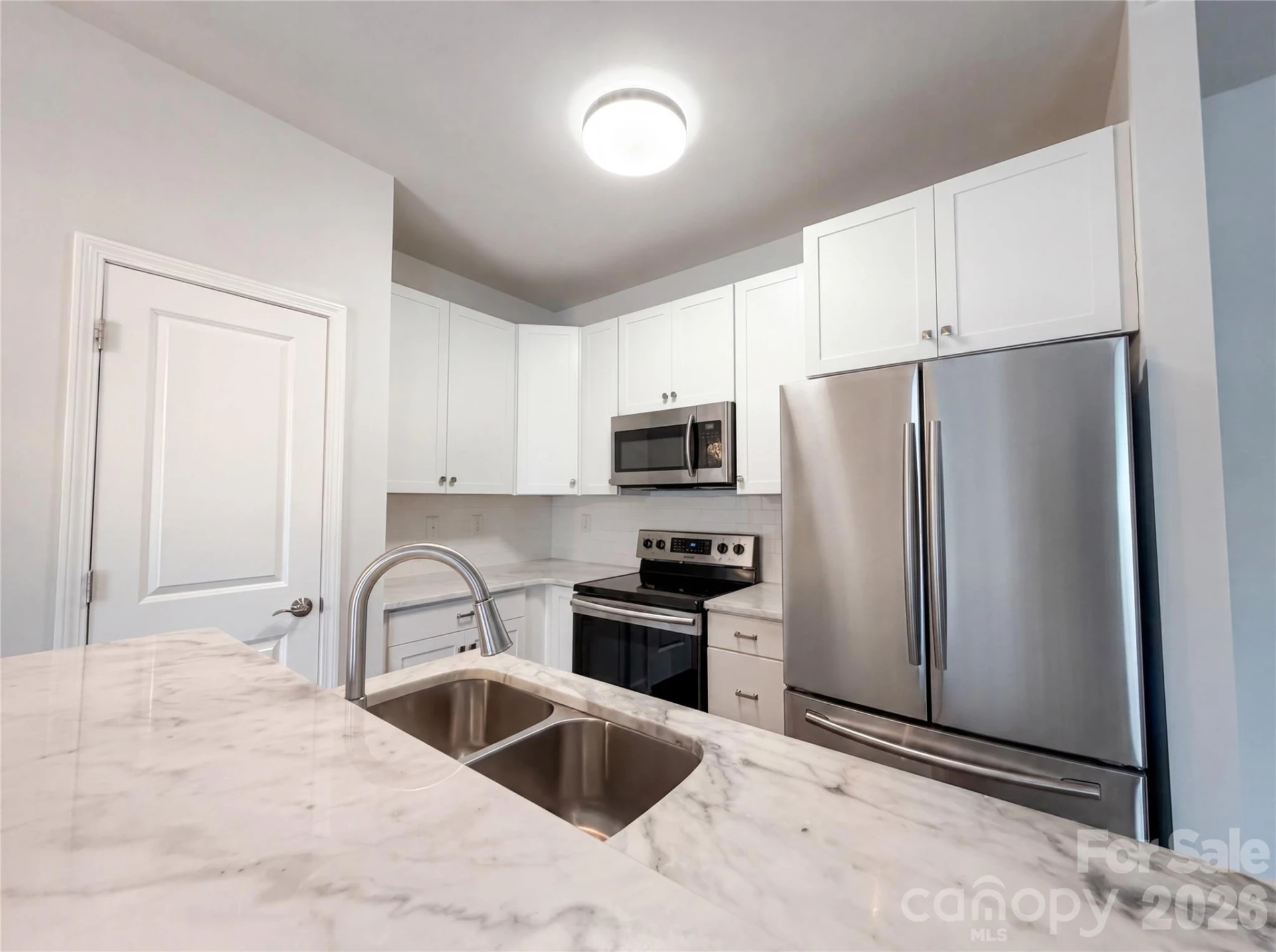 5704 Woodard Street - Photo 7