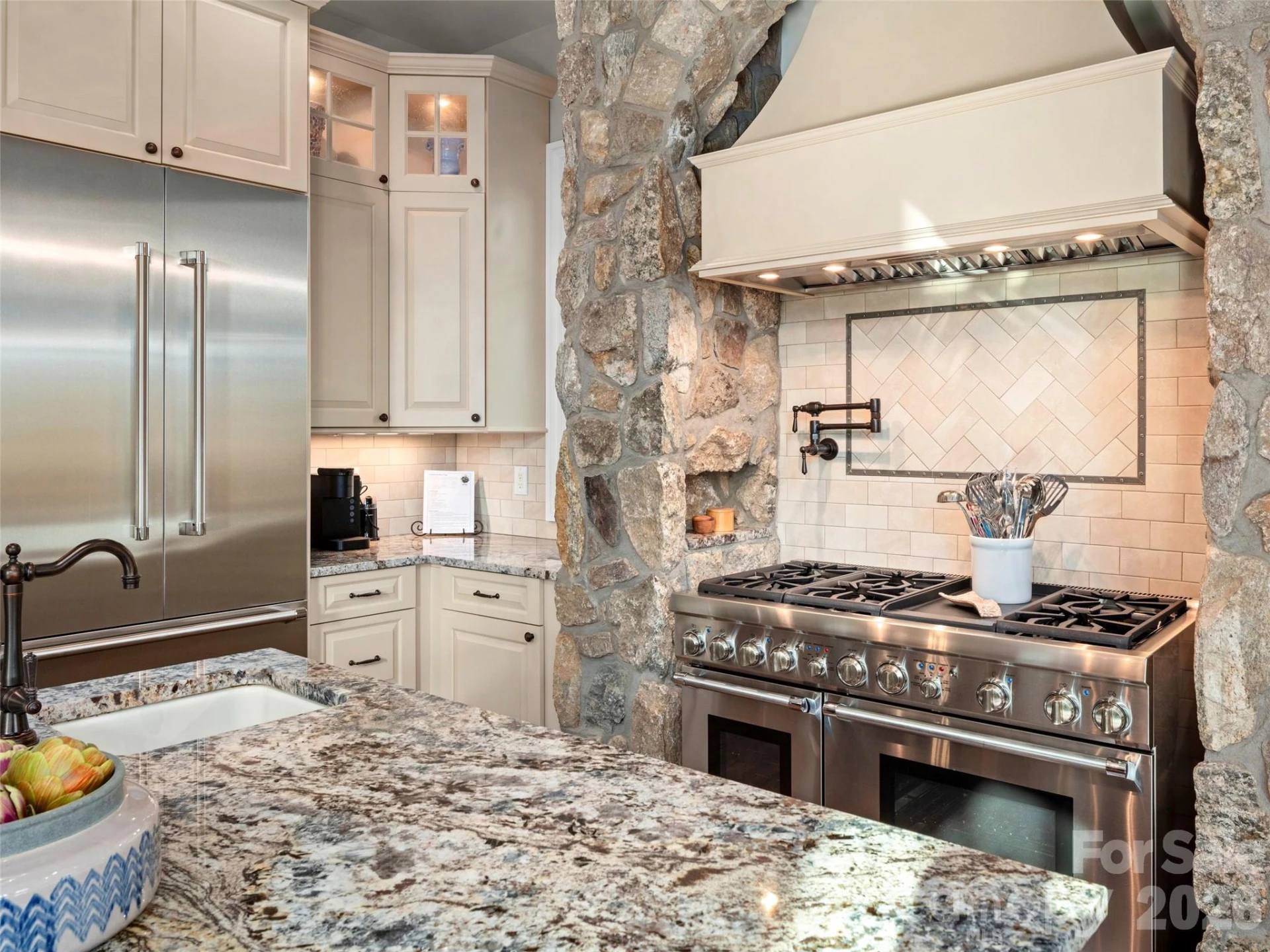 1105 Timberbluff Way - Photo 20