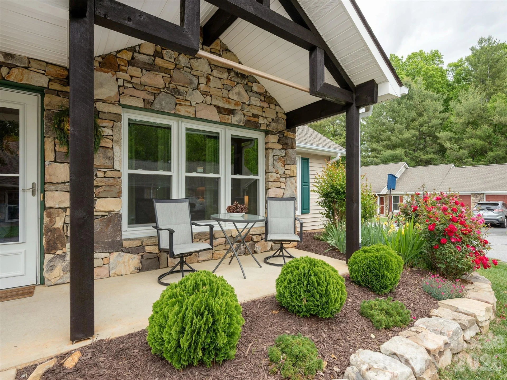 243 Rocky Mountain Way - Photo 3