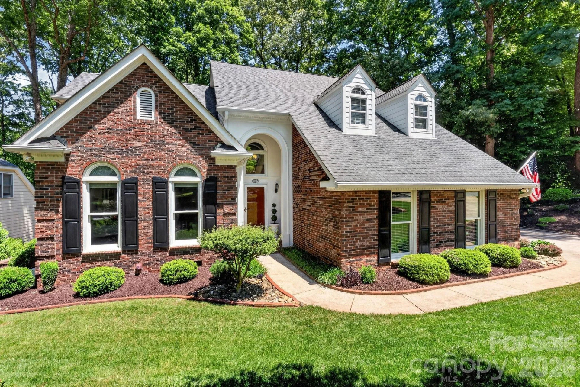 15211 Sharrow Bay Court - Photo 3