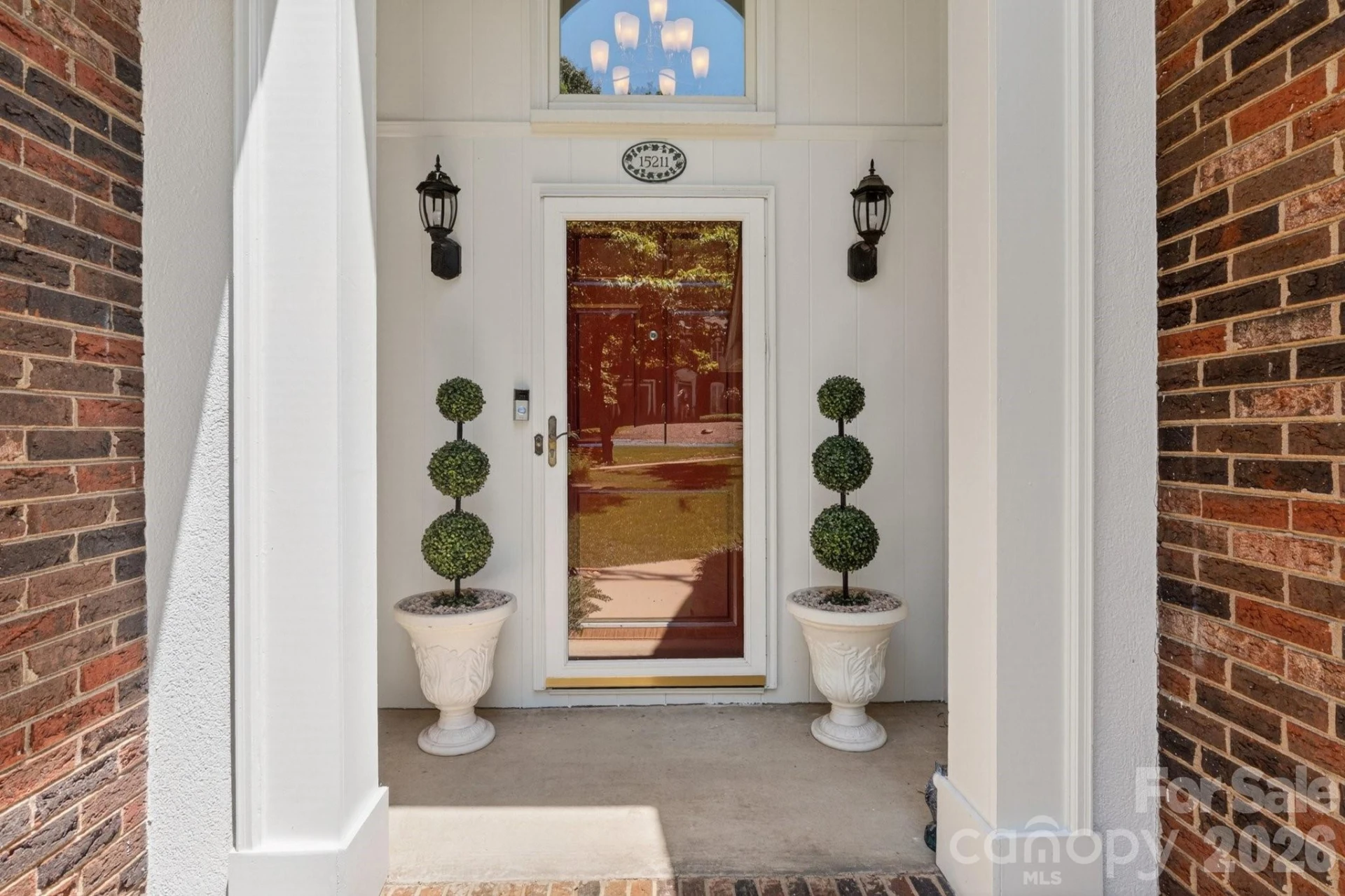 15211 Sharrow Bay Court - Photo 5