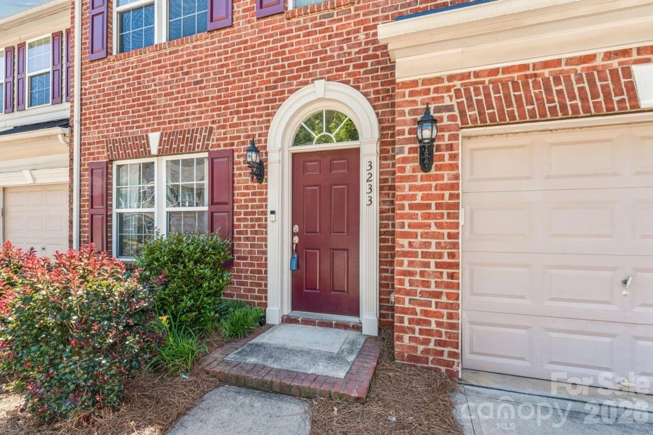 3233 Park South Station Boulevard - Photo 4