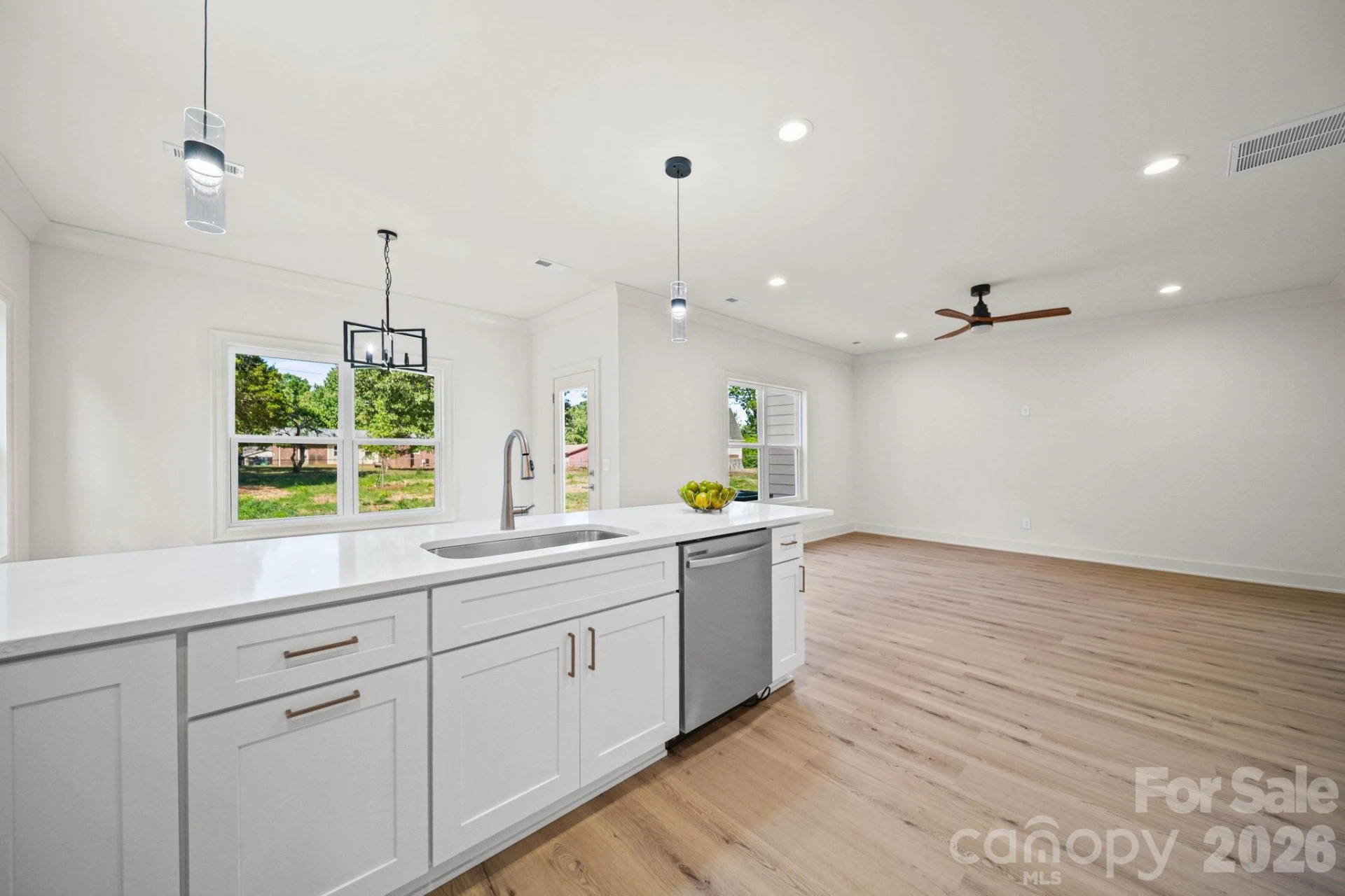 1701 Byrum Street - Photo 6