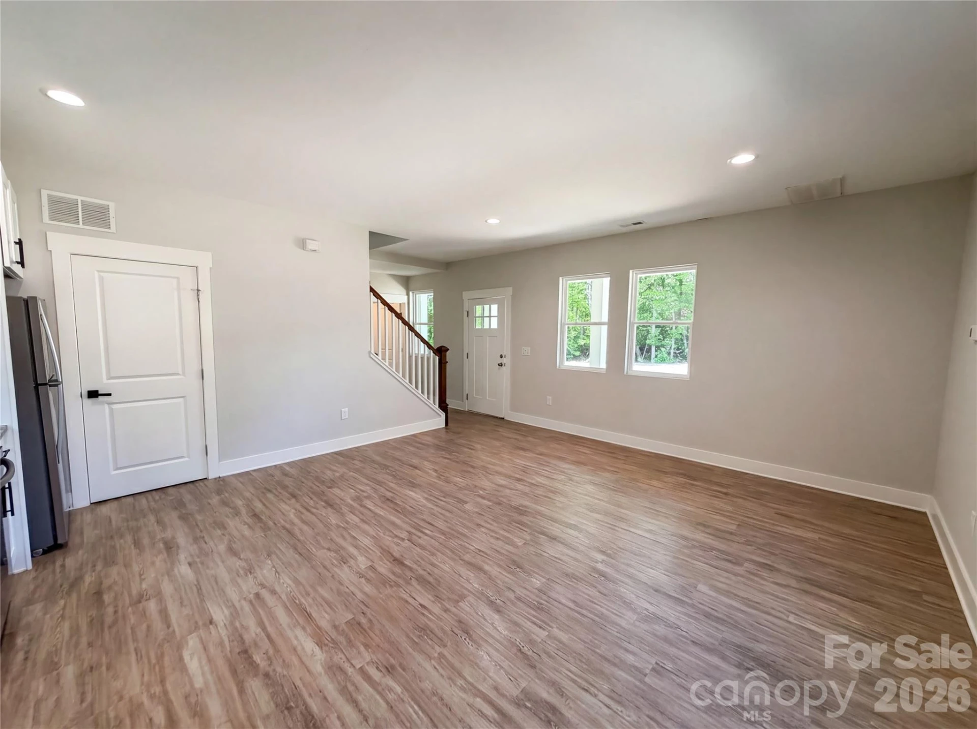 1402 Martin Luther King Avenue - Photo 3