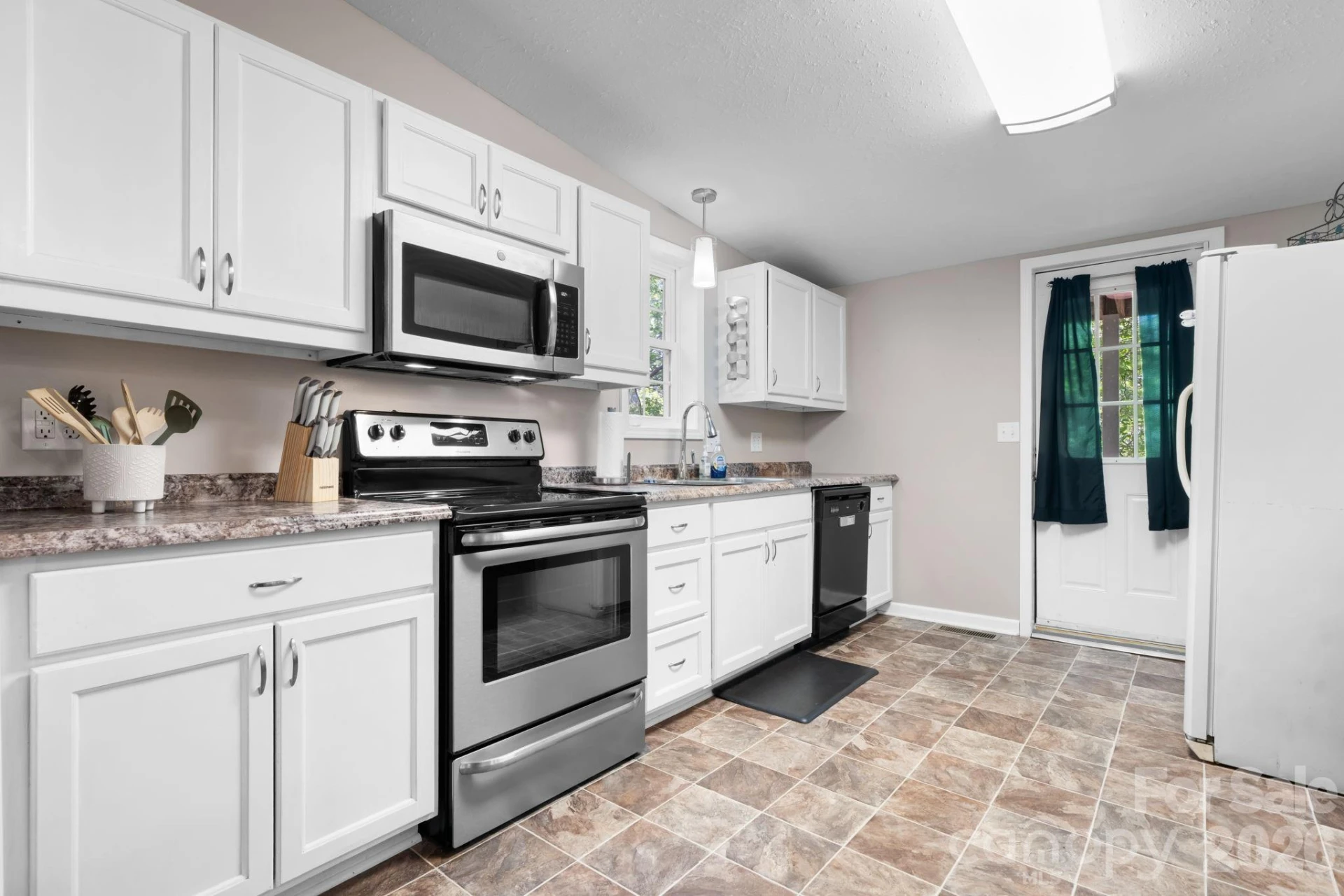 160 & 164 Arlington Street - Photo 7