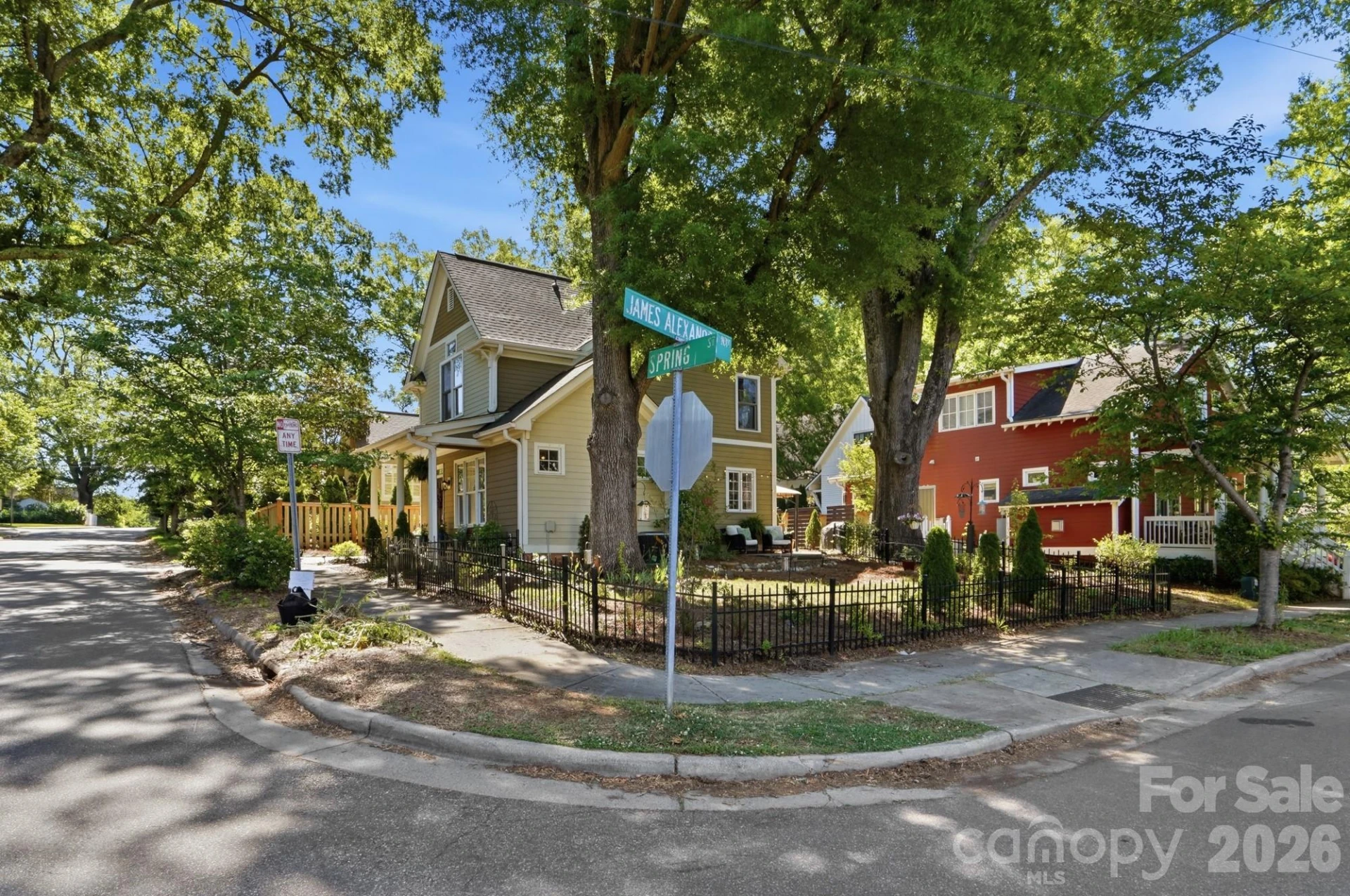 534 Spring Street - Photo 3