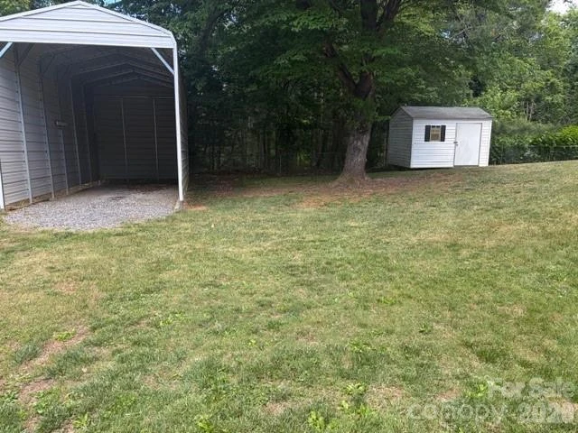 242 Edgewood Circle #3 - Photo 5