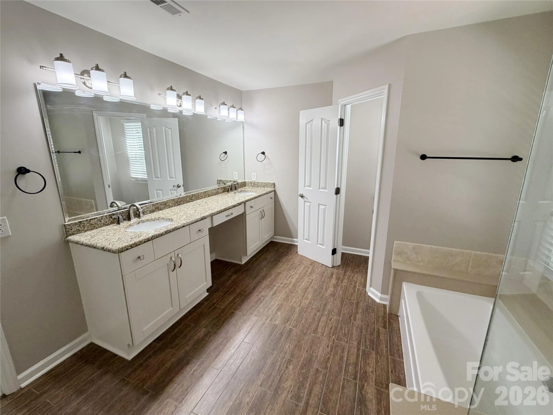 6000 Hunter Lane - Photo 29