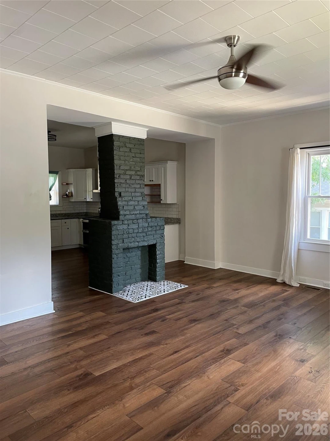 311 Rose Avenue - Photo 2