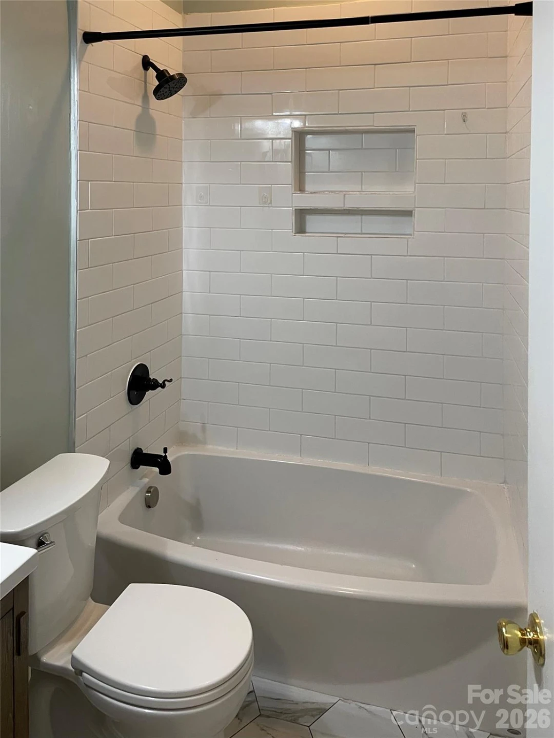 311 Rose Avenue - Photo 11