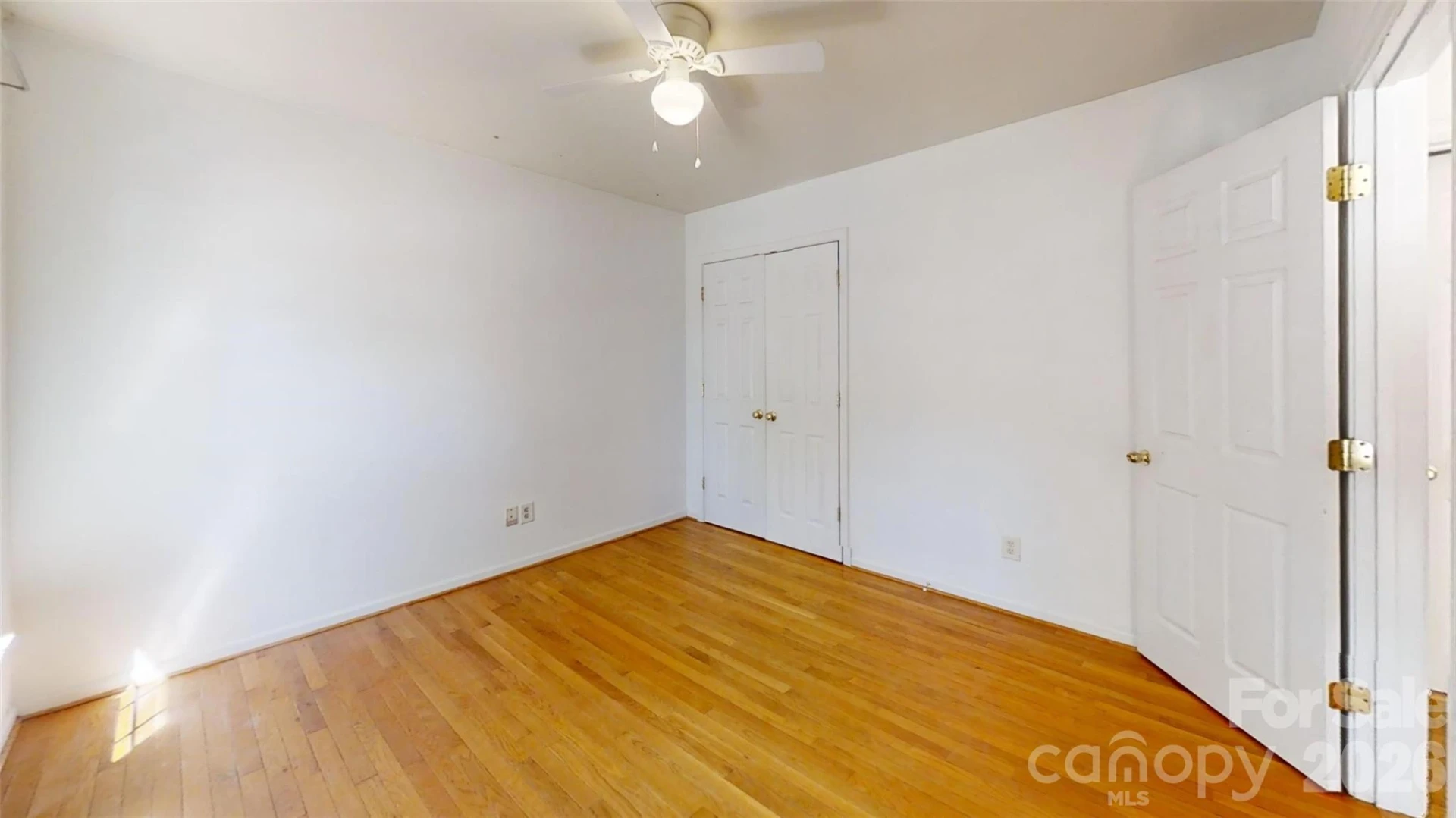 7411 Gate Key Court - Photo 30