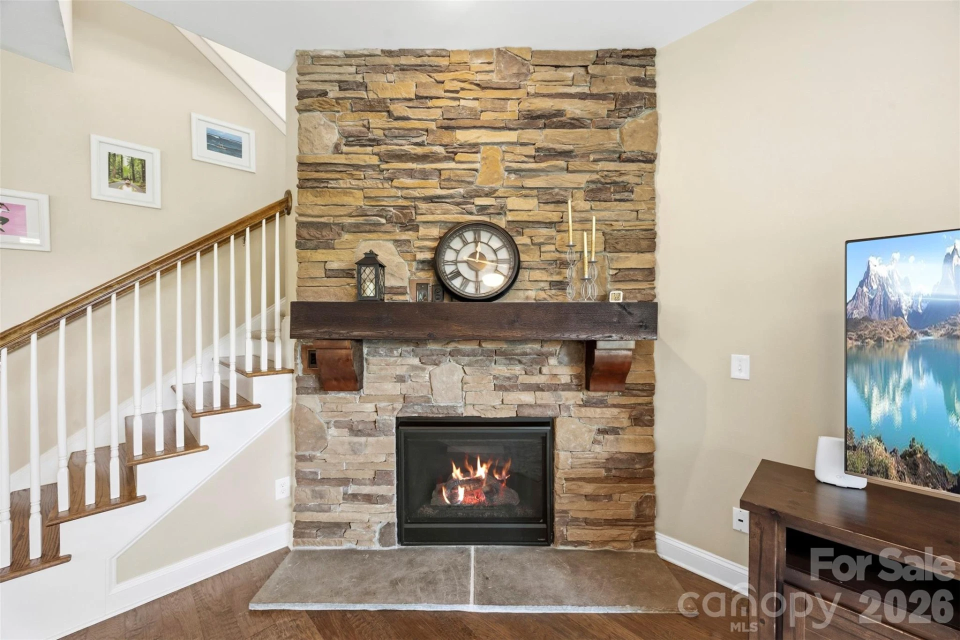 9564 Heritage Farm Avenue - Photo 8
