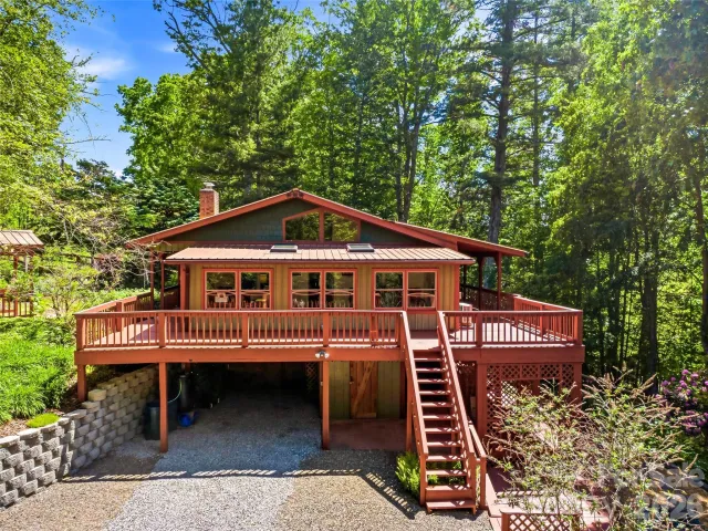 200 River Ridge Drive, Burnsville, NC, 28714