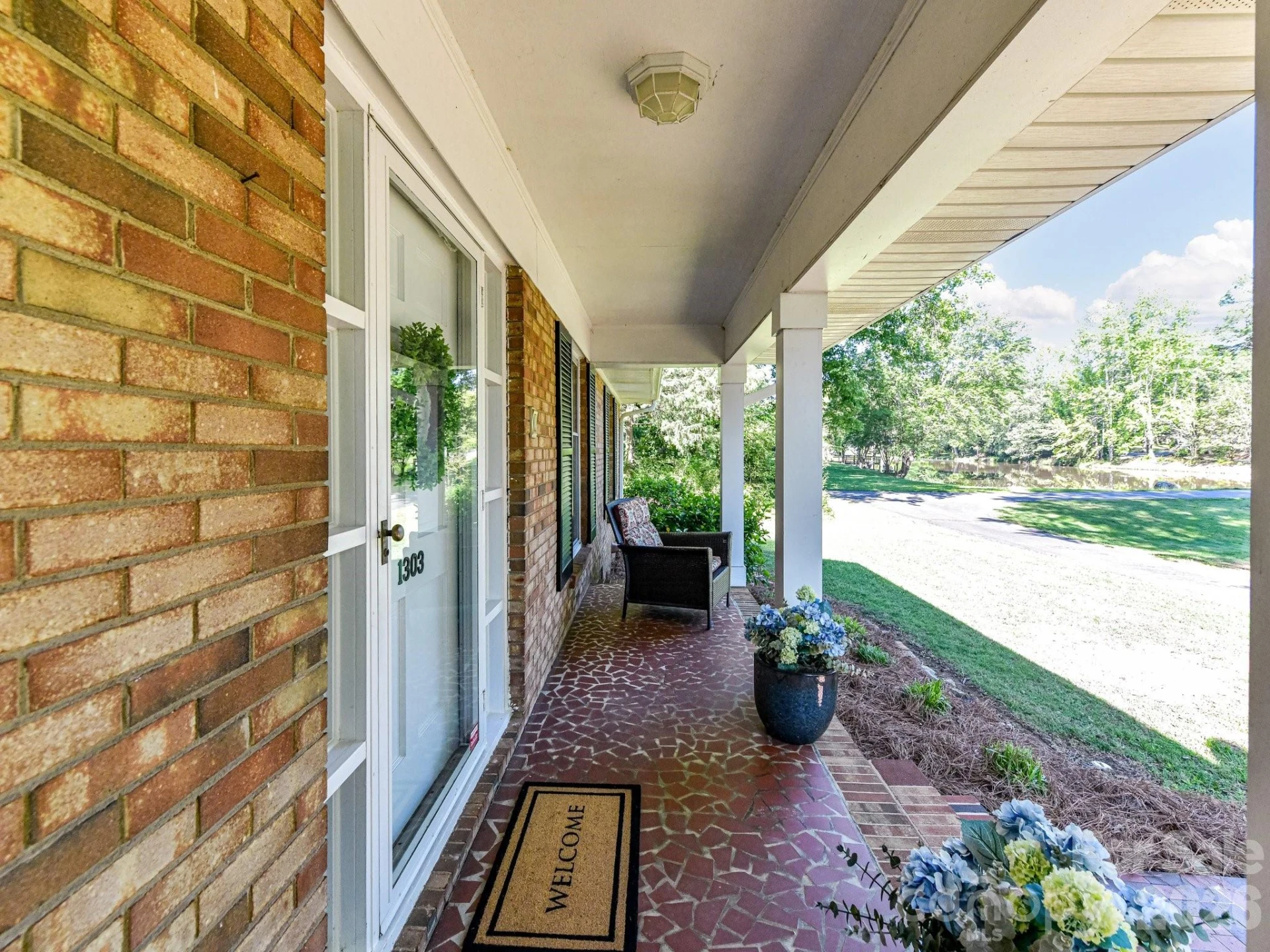 1303 Quail Drive - Photo 8