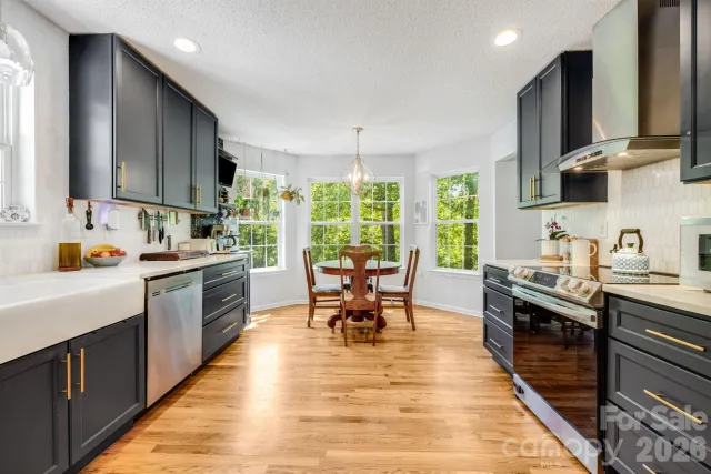 747 Osborne Road, Clyde, NC, 28721
