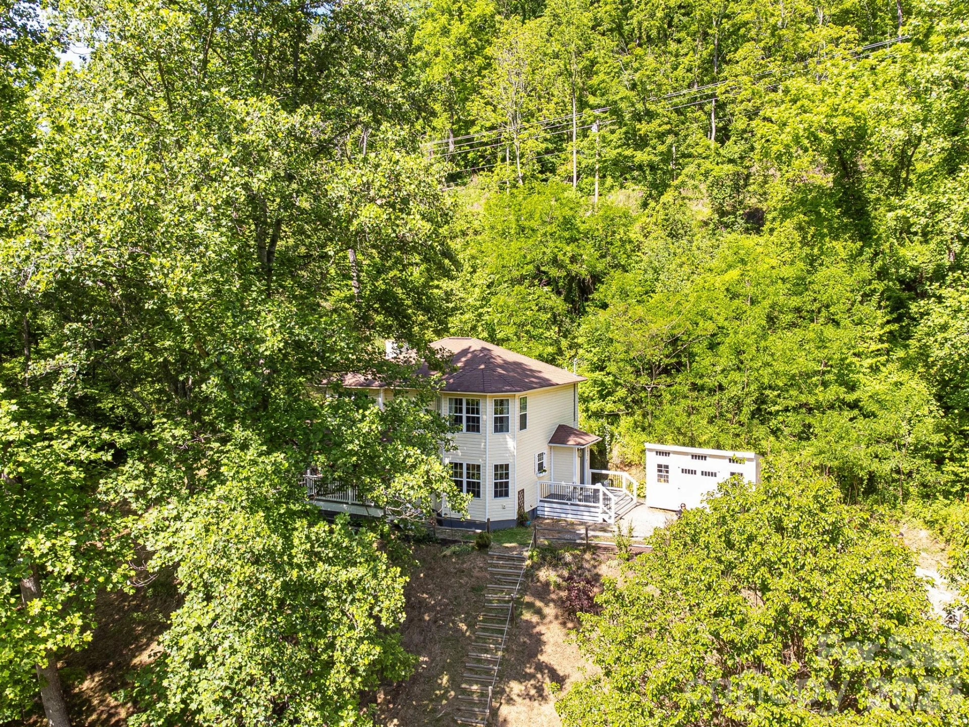747 Osborne Road - Photo 3