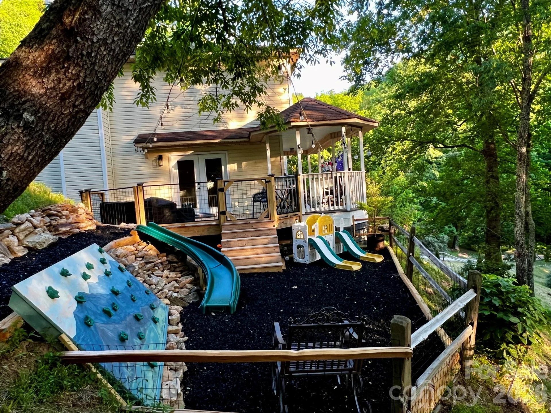 747 Osborne Road - Photo 46